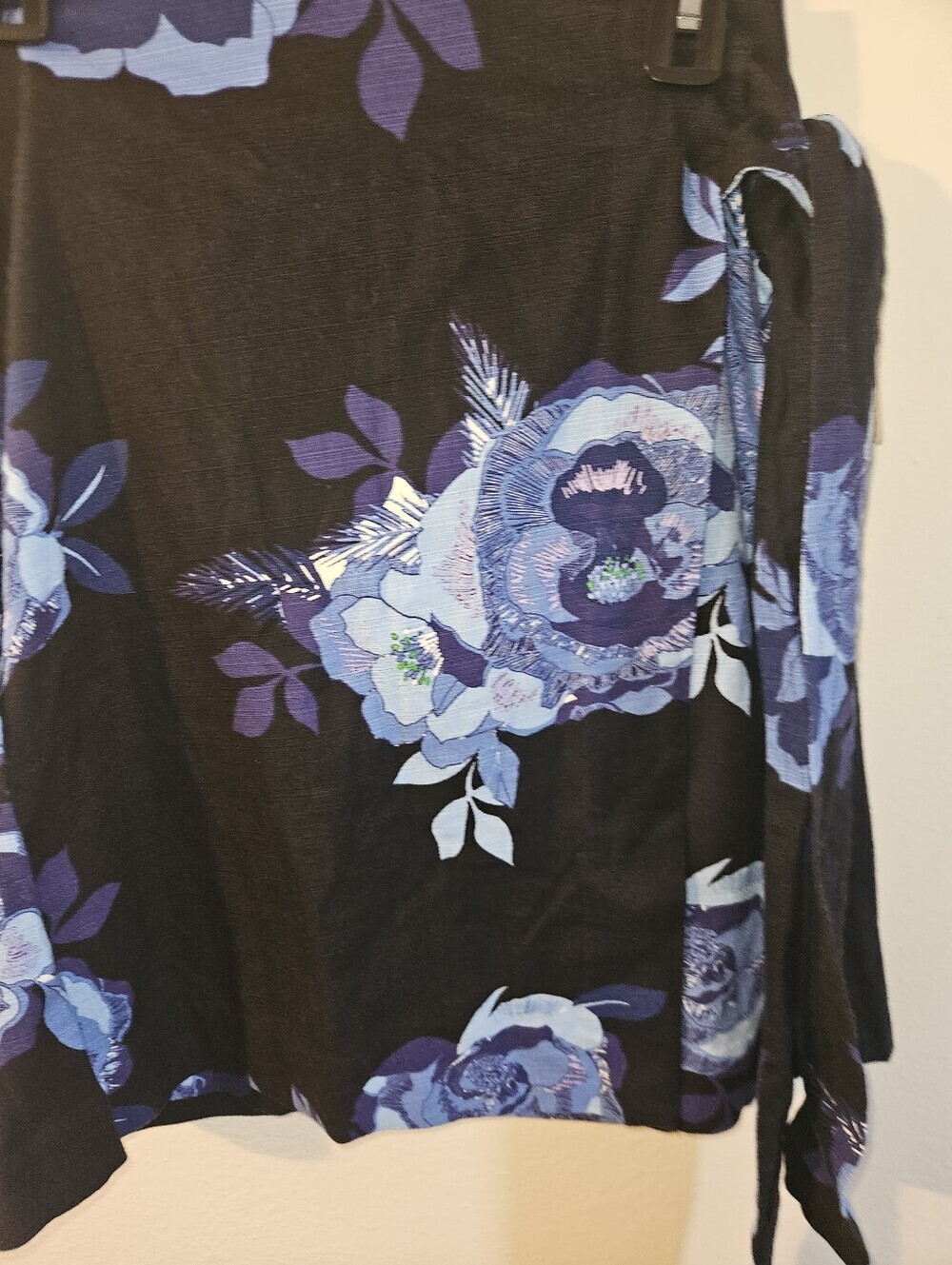 Halogen Womans Faux Wrap Floral Skirt Size 16 - Picture 2 of 12